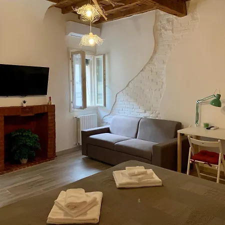 Green Rooms Ferrara 4* فيرّارا