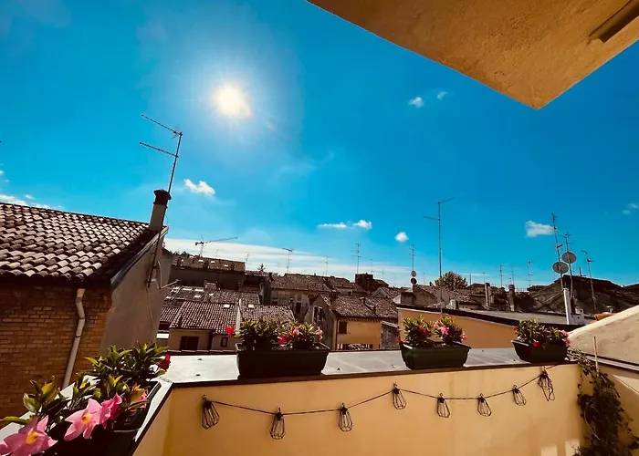 Green Rooms Ferrara 4*